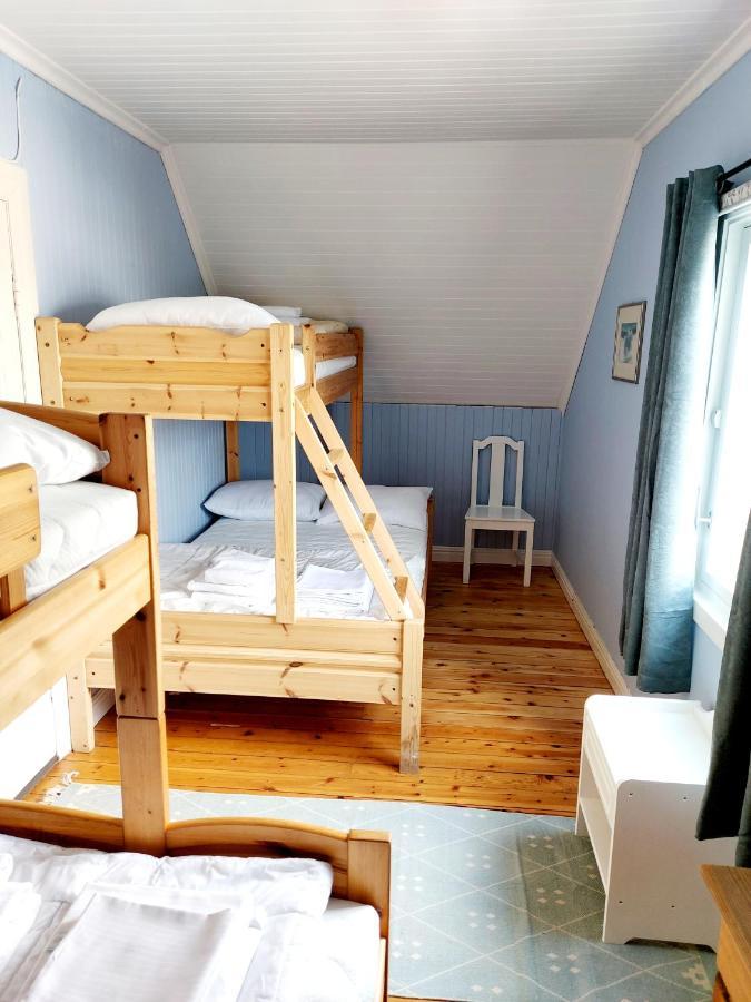 Solrik Beliggenhet I Lofotens Storste Fiskevaer Villa Ballstad Kültér fotó