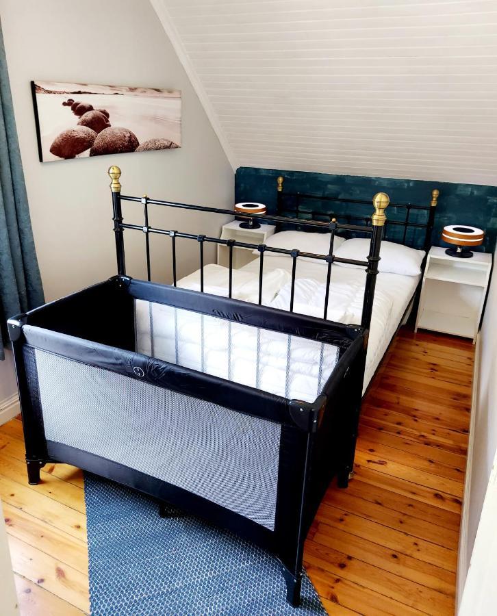 Solrik Beliggenhet I Lofotens Storste Fiskevaer Villa Ballstad Kültér fotó